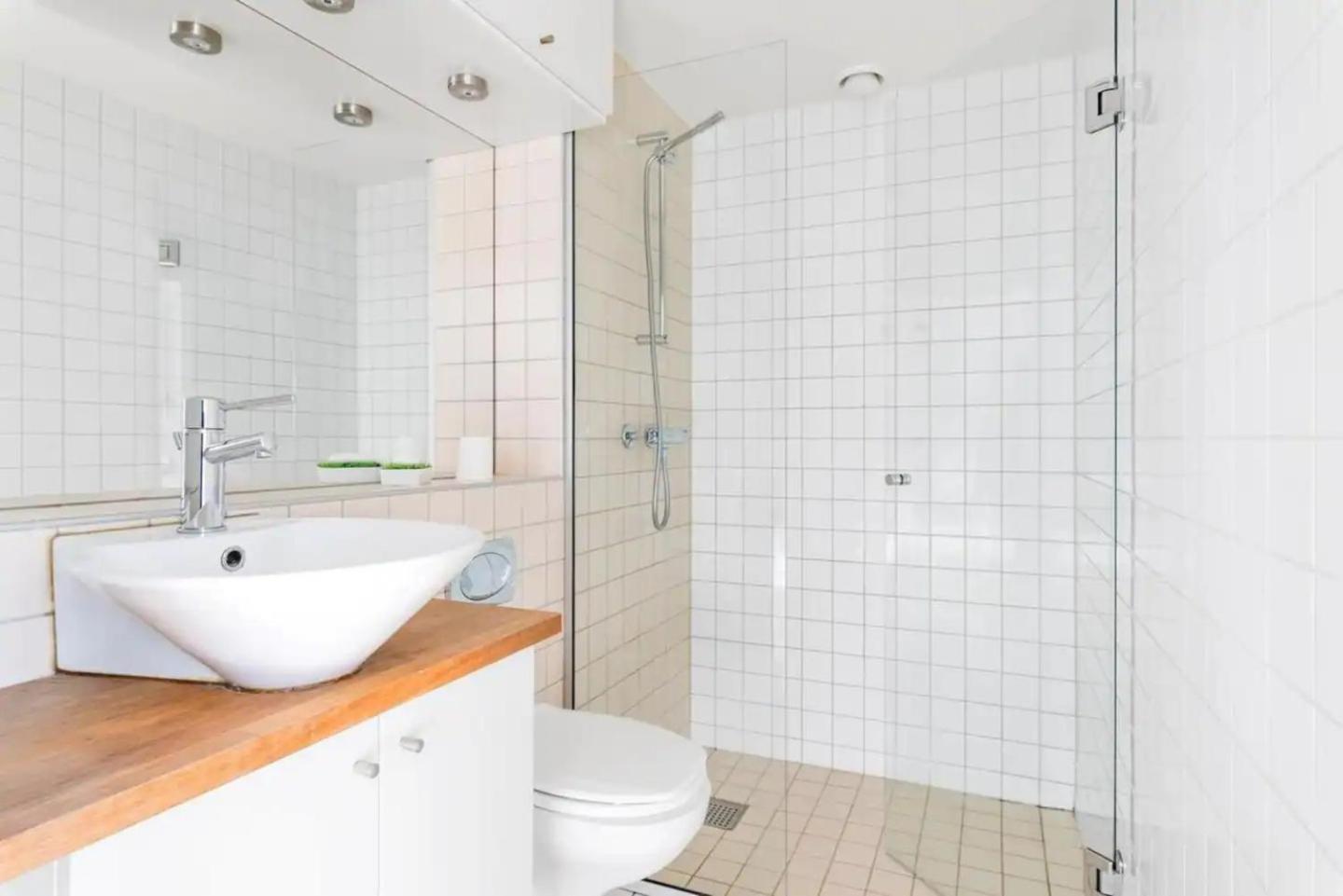 Privatunterkunft Privet In Shared Apartment, *